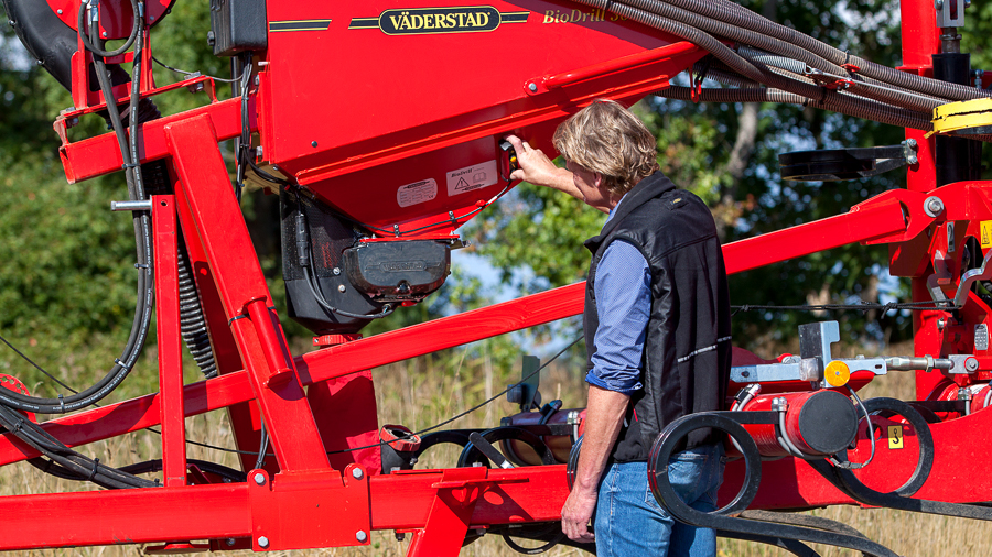 Väderstad BioDrill offers user friendly operations